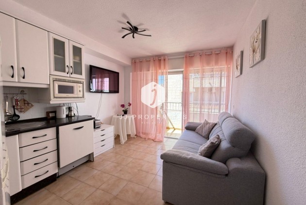 Apartment / flat - Resale - Torrevieja -
                Centro