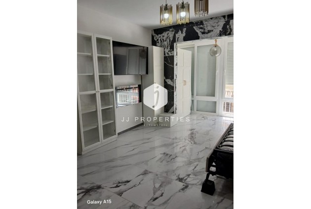 Apartment / flat - Resale - Torrevieja -
                Centro