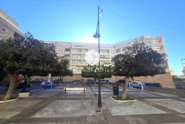 Apartment / flat - Resale - Torrevieja -
                Centro