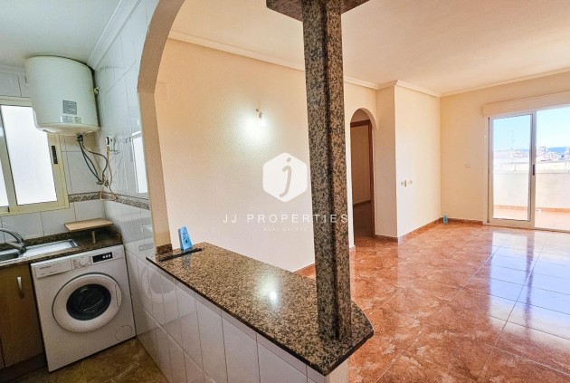 Apartment / flat - Resale - Torrevieja -
                Centro