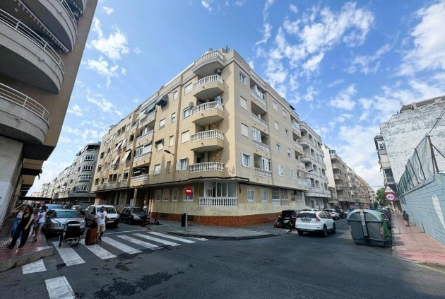 Apartment / flat - Resale - Torrevieja -
                Costa Blanca