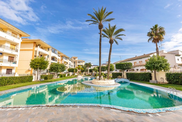 Apartment / flat - Resale - Torrevieja -
                Costa Blanca