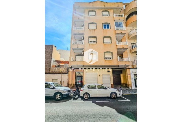 Apartment / flat - Resale - Torrevieja -
                Costa Blanca