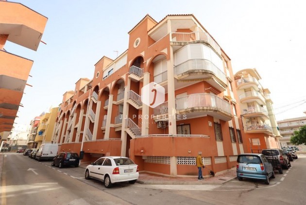 Apartment / flat - Resale - Torrevieja -
                Costa Blanca