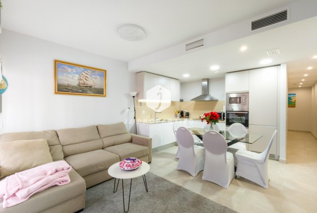 Apartment / flat - Resale - Torrevieja -
                Estacion de autobuses