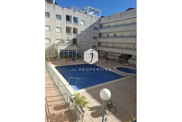 Appartement - D'occasion - Almoradí -
                Almoradí