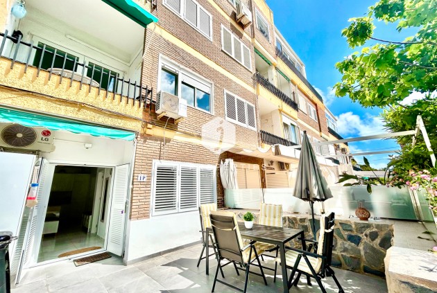 Appartement - D'occasion - La Zenia -
                Costa Blanca