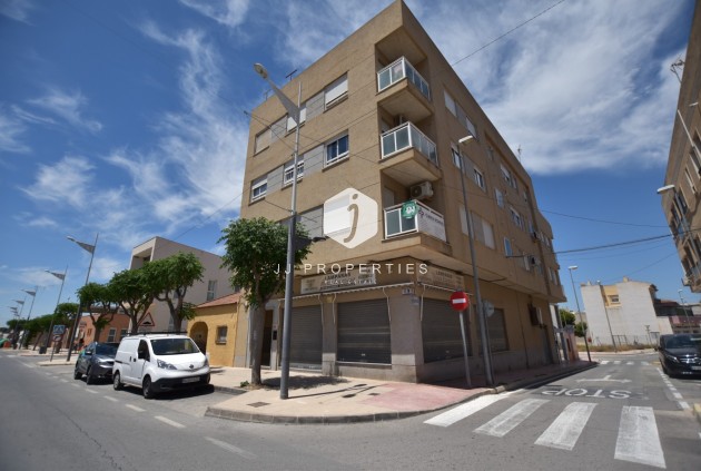 Appartement - D'occasion - Rojales -
                Inland