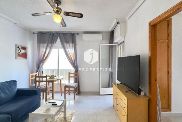 Appartement - D'occasion - Torrevieja -
                Acequion