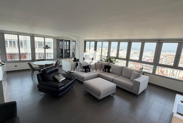 Appartement - D'occasion - Torrevieja -
                Acequion