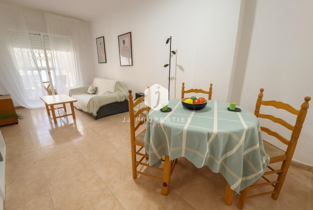 Appartement - D'occasion -
            Torrevieja - C-14360