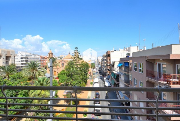 Appartement - D'occasion - Torrevieja -
                Centro