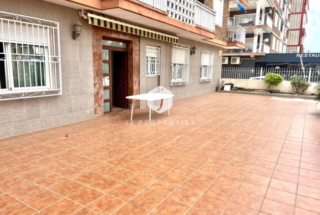 Appartement - D'occasion -
            Torrevieja - JJ1172