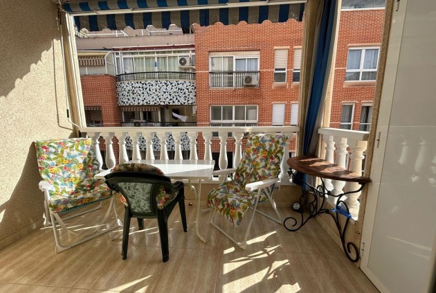 Appartement - D'occasion - Torrevieja -
                Playa del Cura