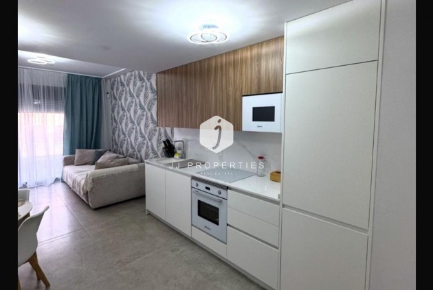 Appartement - D'occasion - Torrevieja -
                Playa del Cura
