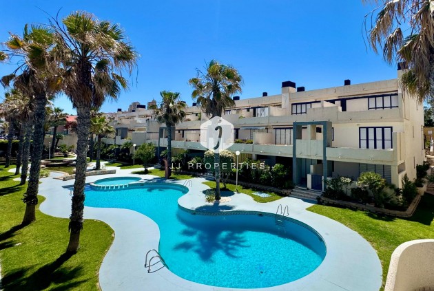 Appartement - D'occasion - Torrevieja -
                Torre la mata