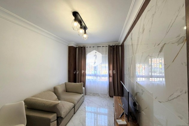Appartement - D'occasion - Torrevieja -
                Torrevieja