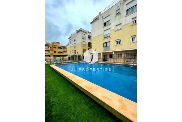 Appartement / flat - Tweedehands - Formentera del Segura -
                Costa Blanca