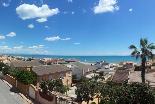 Appartement / flat - Tweedehands - Guardamar del Segura -
                Guardamar Del Segura