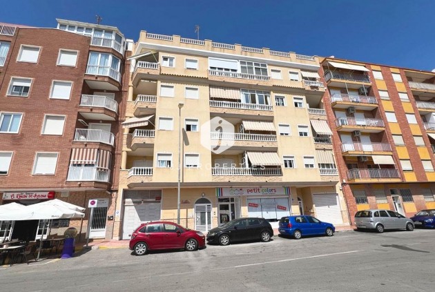 Appartement / flat - Tweedehands - Guardamar del Segura -
                Pueblo