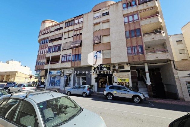 Appartement / flat - Tweedehands - Guardamar del Segura -
                Pueblo