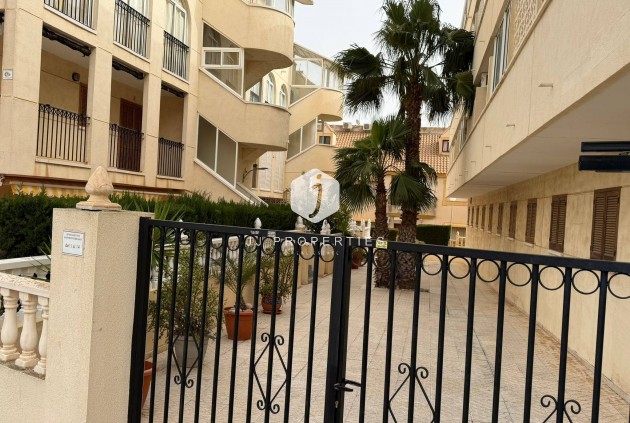 Appartement / flat - Tweedehands -
            Orihuela Costa - C-43104