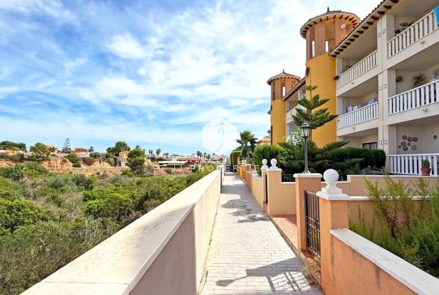 Appartement / flat - Tweedehands - Orihuela Costa -
                Costa Blanca