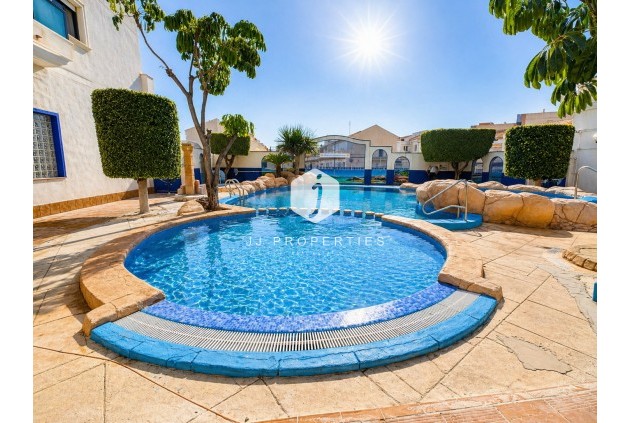 Appartement / flat - Tweedehands - Orihuela Costa -
                Costa Blanca