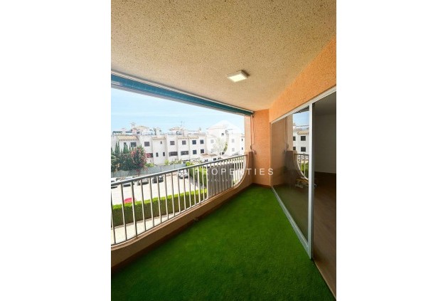 Appartement / flat - Tweedehands - Orihuela Costa -
                La Regia