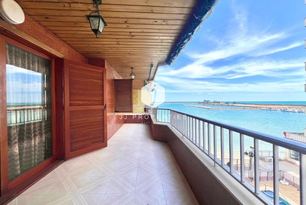Appartement / flat - Tweedehands - Torrevieja -
                Acequion