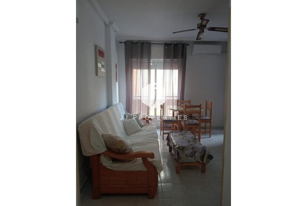 Appartement / flat - Tweedehands - Torrevieja -
                Acequion
