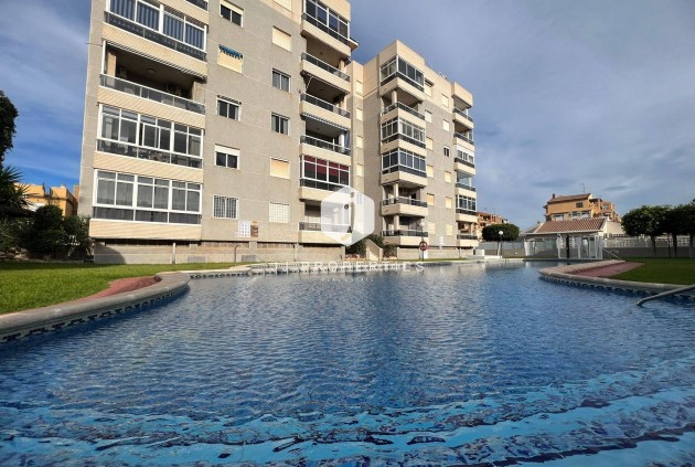 Appartement / flat - Tweedehands - Torrevieja -
                aguas nuevas