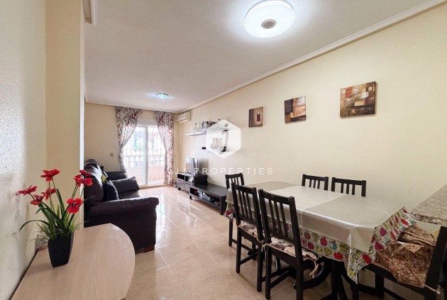 Appartement / flat - Tweedehands - Torrevieja -
                Centro