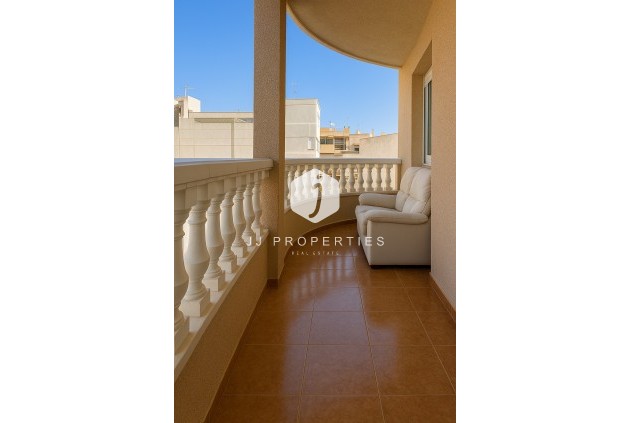 Appartement / flat - Tweedehands - Torrevieja -
                Costa Blanca