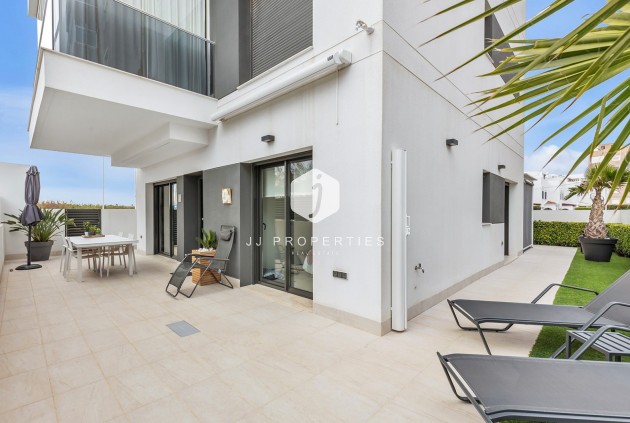 Appartement / flat - Tweedehands - Torrevieja -
                Costa Blanca