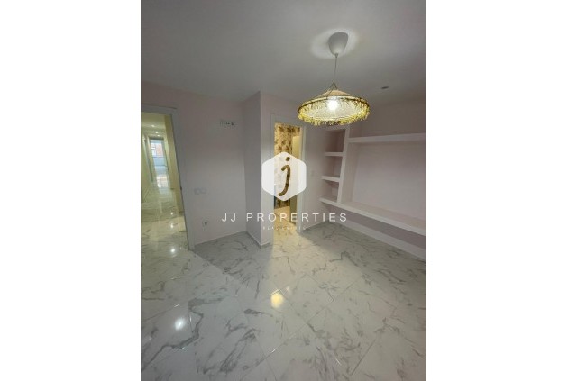 Appartement / flat - Tweedehands - Torrevieja -
                Costa Blanca