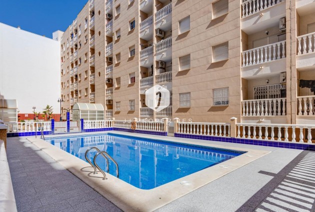 Appartement / flat - Tweedehands - Torrevieja -
                Estacion de autobuses