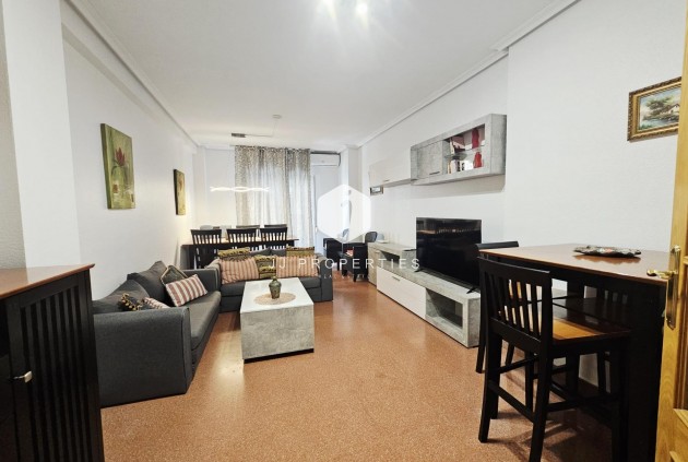 Appartement / flat - Tweedehands - Torrevieja -
                Estacion de autobuses