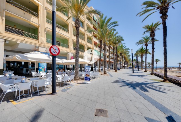 Appartement / flat - Tweedehands - Torrevieja -
                Paseo maritimo