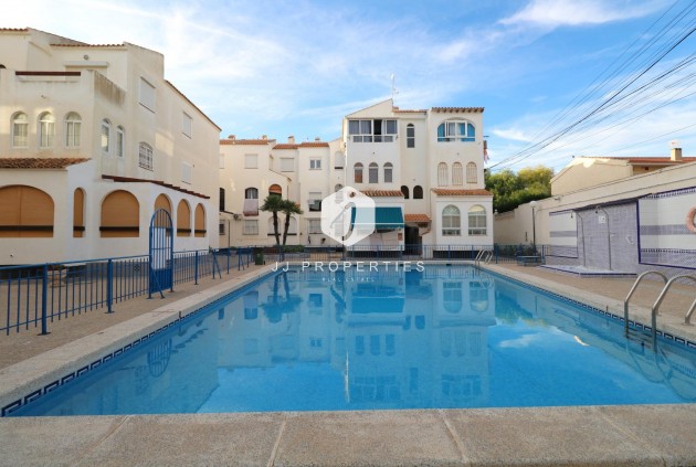 Appartement / flat - Tweedehands - Torrevieja -
                Playa de los Naufragos