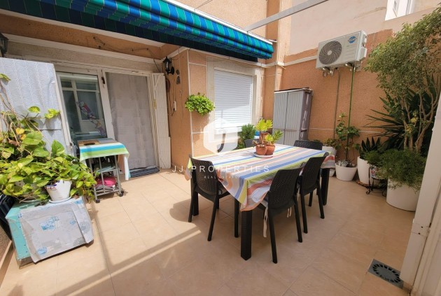 Appartement / flat - Tweedehands - Torrevieja -
                Playa del Cura