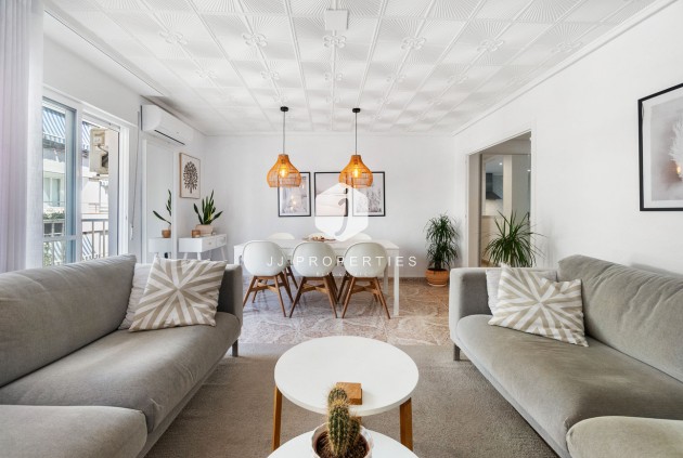 Appartement / flat - Tweedehands - Torrevieja -
                Playa del Cura