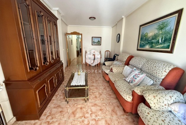 Appartement / flat - Tweedehands - Torrevieja -
                Playa del Cura