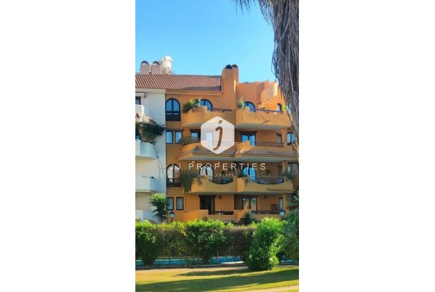 Appartement / flat - Tweedehands - Torrevieja -
                Punta prima