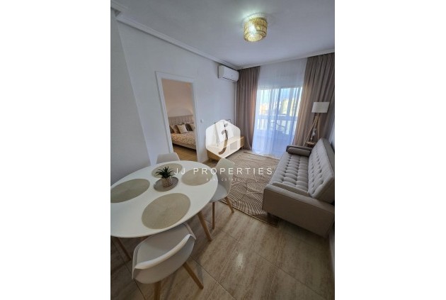 Appartement / flat - Tweedehands - Torrevieja -
                Torreblanca