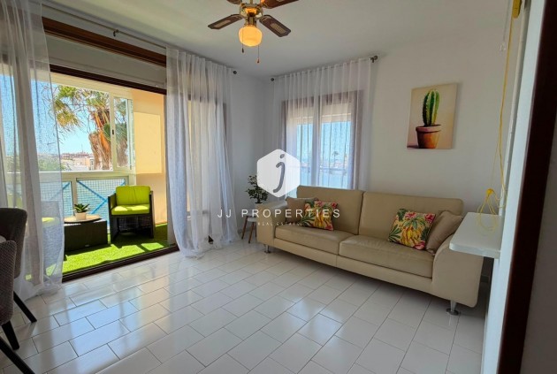 Appartement / flat - Tweedehands - Torrevieja -
                Torreblanca