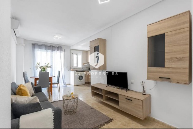 Appartement / flat - Tweedehands - Torrevieja -
                Torrevieja