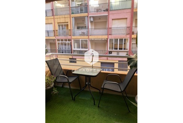 Appartement / flat - Tweedehands - Torrevieja -
                Torrevieja