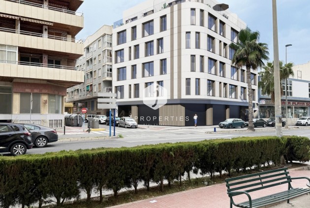 Ático - Obra nueva -
            Torrevieja - NB-42683