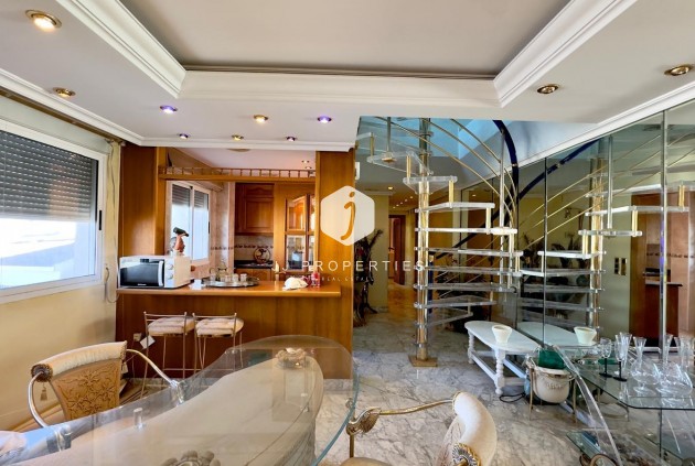 Attique - D'occasion - Torrevieja -
                Centro